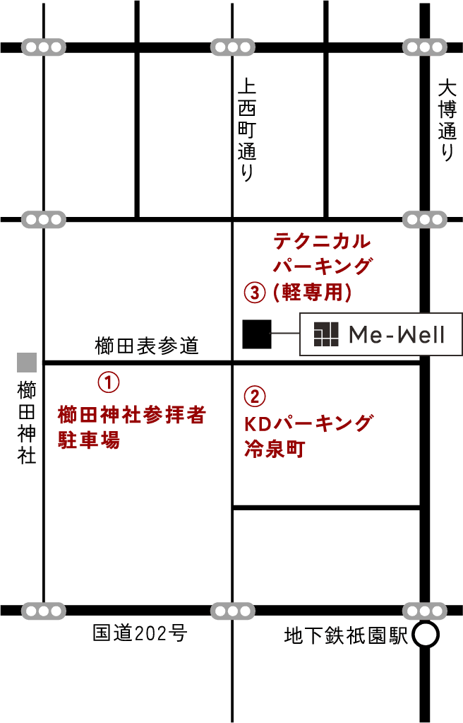 最寄りの駐車場はテクニカルパーキングですが、軽自動車専用駐車場です。次に近いのはＫＤパーキング冷泉町です。それ以外には櫛田神社参拝者駐車場もあります。